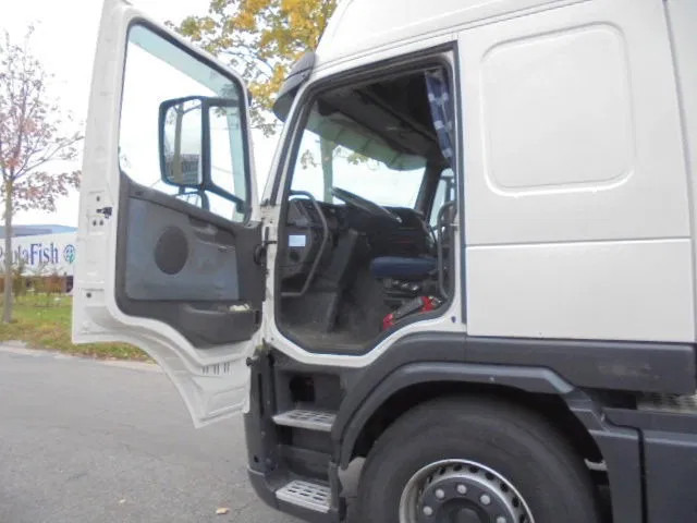 Volvo FM 400 GLOBETROTTER ADR NL TRUCK +TANK TRAILER - Gjysmë-kamion: foto 5 Volvo FM 400 GLOBETROTTER ADR NL TRUCK +TANK TRAILER - Gjysmë-kamion: foto 5