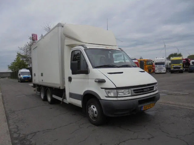 Iveco Daily 40 C14 HPI TREKKER OPLEGGER - Kamioncine me kontinier, Kamioncine dopio kabinë: foto 3 Iveco Daily 40 C14 HPI TREKKER OPLEGGER - Kamioncine me kontinier, Kamioncine dopio kabinë: foto 3