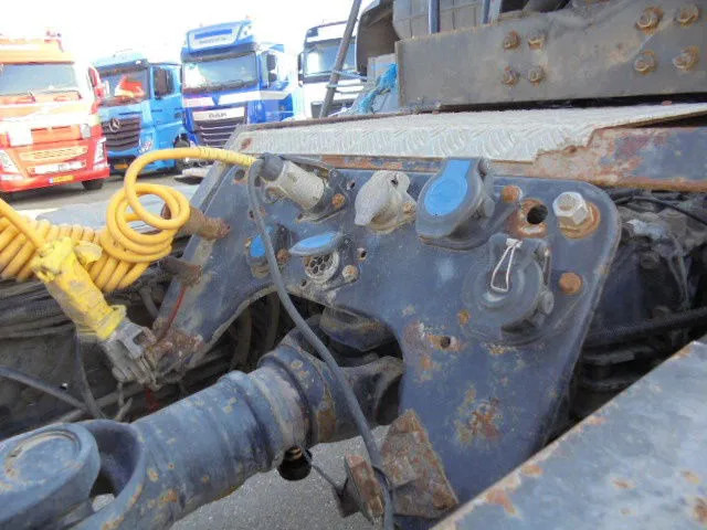 Kamion vetëshkarkues MAN TGA 26.430 BBS 6X6 KIEPER /TRACTOR: foto 9 Kamion vetëshkarkues MAN TGA 26.430 BBS 6X6 KIEPER /TRACTOR: foto 9