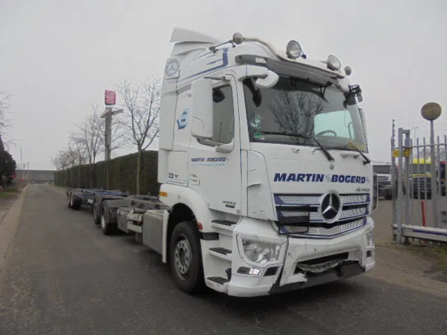 Mercedes-Benz Actros 2543 NL TRUCK - Transportjer kontejnerësh/ Kamion me karroceri të çmontueshme: foto 3 Mercedes-Benz Actros 2543 NL TRUCK - Transportjer kontejnerësh/ Kamion me karroceri të çmontueshme: foto 3