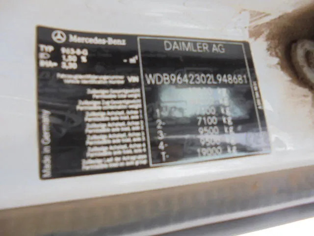 Kamion vetëshkarkues Mercedes-Benz Arocs 3243 K 8X4: foto 16