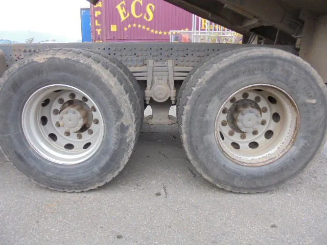 Kamion vetëshkarkues Mercedes-Benz Arocs 3243 K 8X4: foto 13