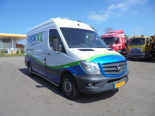 Mercedes-Benz Sprinter 313 FRIGO NL TRUCK - Furgon frigorifer: foto 3 Mercedes-Benz Sprinter 313 FRIGO NL TRUCK - Furgon frigorifer: foto 3