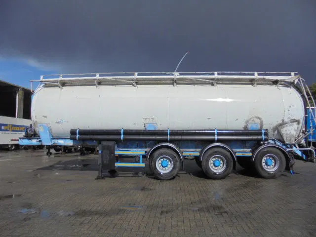 SPITZER BP SK 50 - Gjysmë rimorkio me bot: foto 2 SPITZER BP SK 50 - Gjysmë rimorkio me bot: foto 2