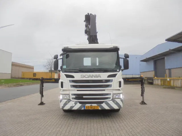 Scania P370 8X2 HAAK + KRAAN NL TRUCK LOW KM - Kamion vetëngarkues, Kamion me vinç: foto 2 Scania P370 8X2 HAAK + KRAAN NL TRUCK LOW KM - Kamion vetëngarkues, Kamion me vinç: foto 2