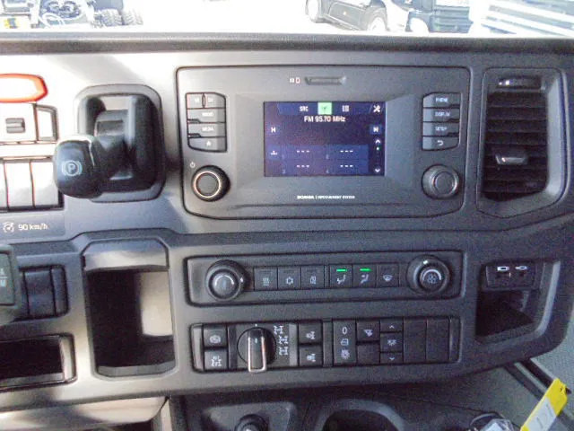 Kamion kabinë-shasi i ri Scania P450 XT 4X4 NIEUW-DEMO: foto 9