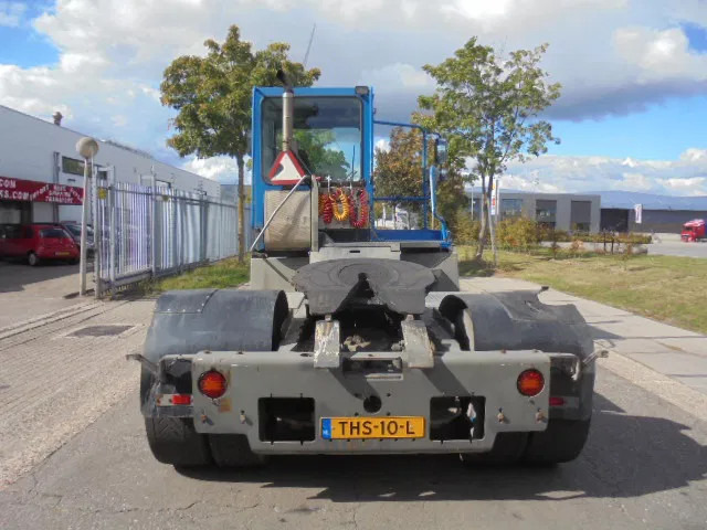 Terberg YT 182 NL KENTEKEN - Traktor terminal: foto 5 Terberg YT 182 NL KENTEKEN - Traktor terminal: foto 5