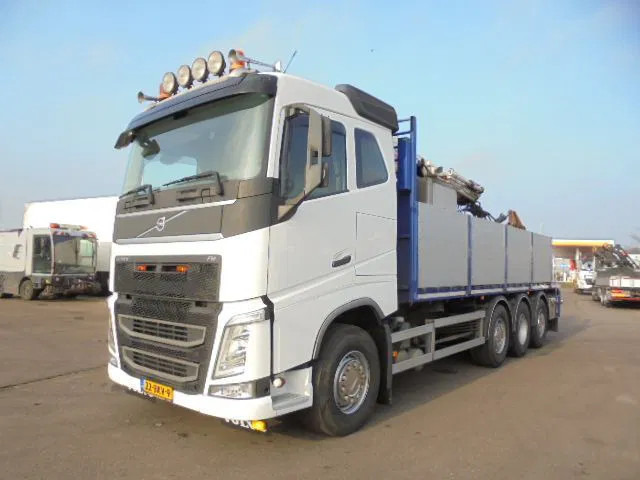 Volvo FH 460 FH 460 8X2 NL TRUCK - Kamion me vinç: foto 4 Volvo FH 460 FH 460 8X2 NL TRUCK - Kamion me vinç: foto 4