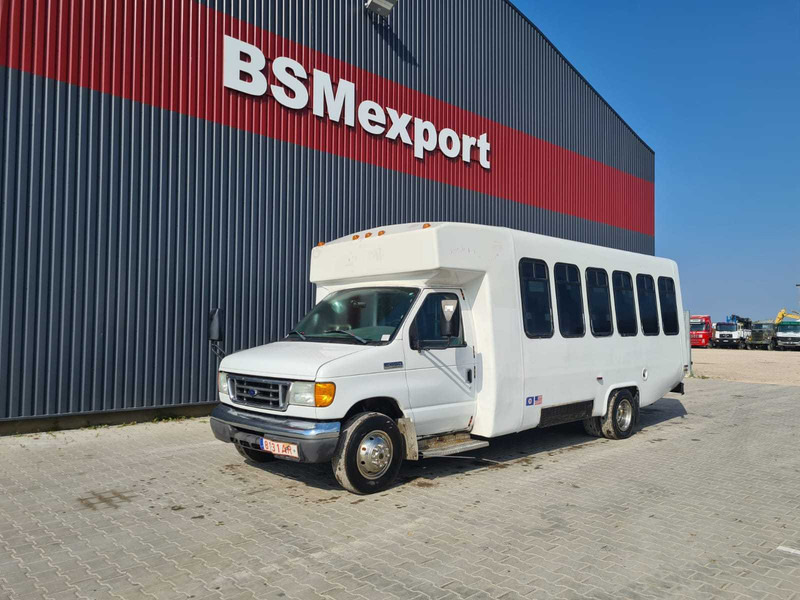 Ford E 450 diesel passenger van - Minibus, Furgon pasagjerësh: foto 1 Ford E 450 diesel passenger van - Minibus, Furgon pasagjerësh: foto 1