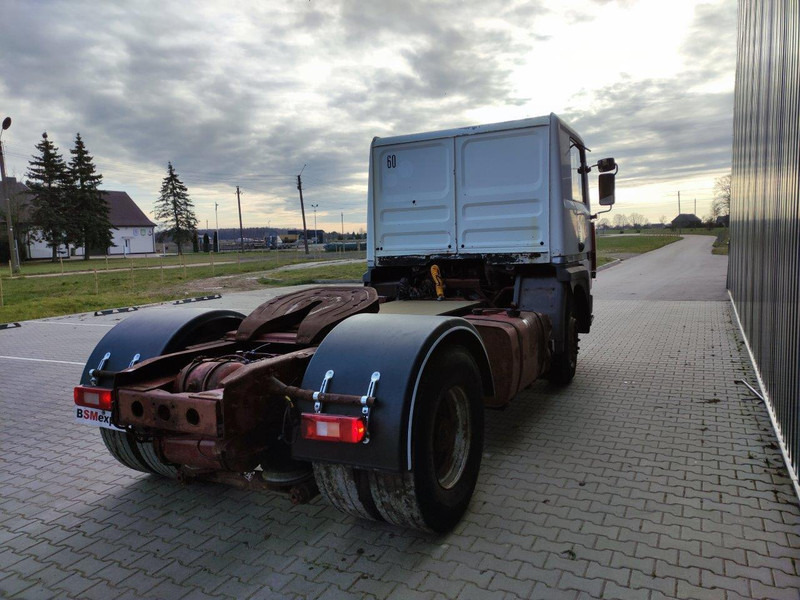 Renault R340 truck tractor - Gjysmë-kamion: foto 4 Renault R340 truck tractor - Gjysmë-kamion: foto 4