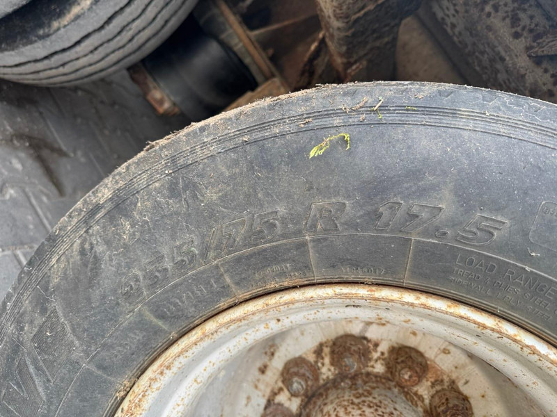 Rimorkio me plan ngarkimi të ulët Schwarzmüller ROLFO: foto 9