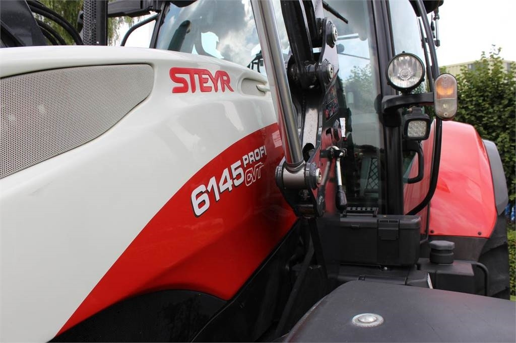 Steyr 6145 Profi CVT - Traktor: foto 2 Steyr 6145 Profi CVT - Traktor: foto 2