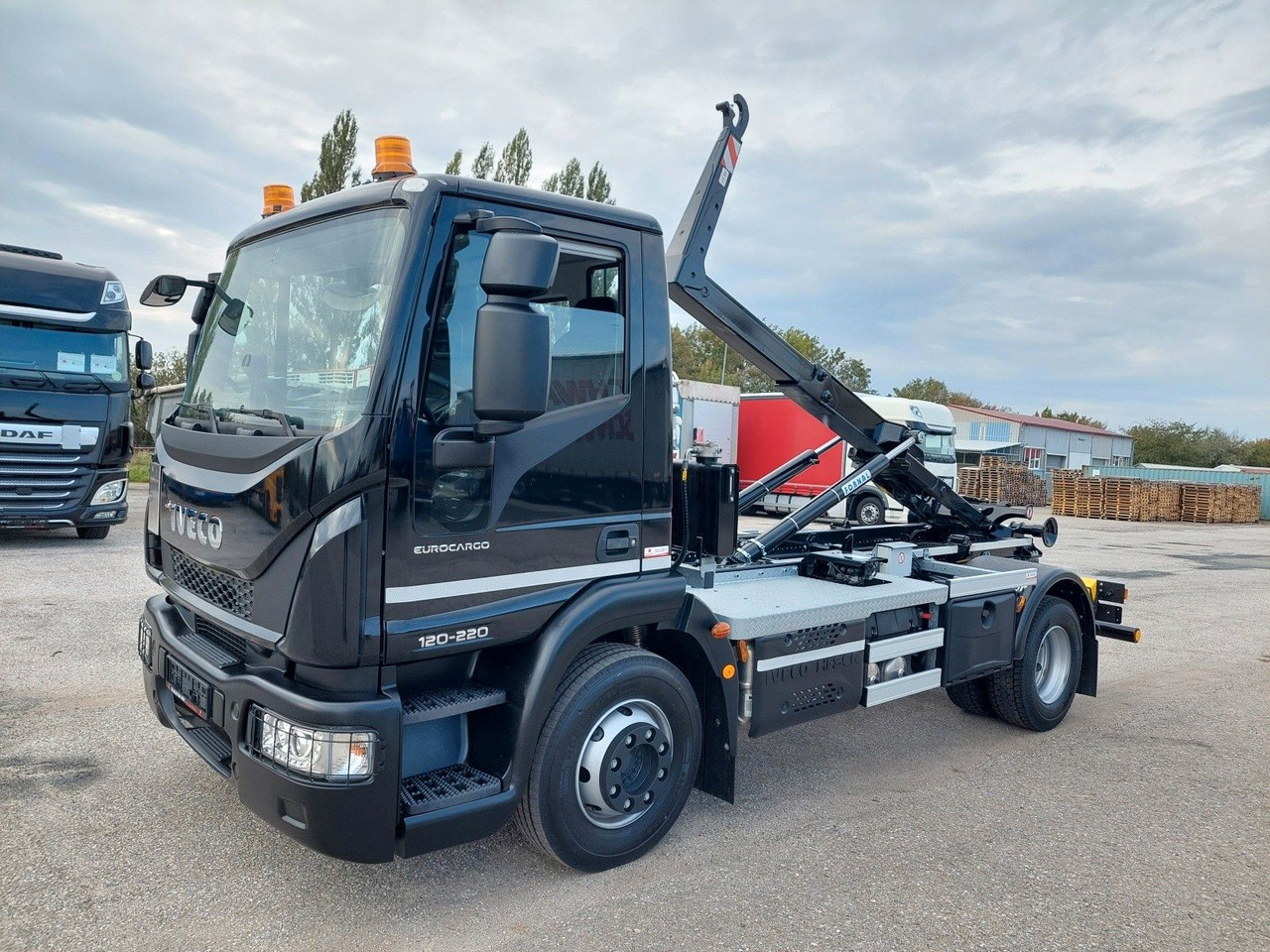 Iveco Eurocargo 120E22 - SOFORT verfügbar - Kamion vetëngarkues: foto 1 Iveco Eurocargo 120E22 - SOFORT verfügbar - Kamion vetëngarkues: foto 1