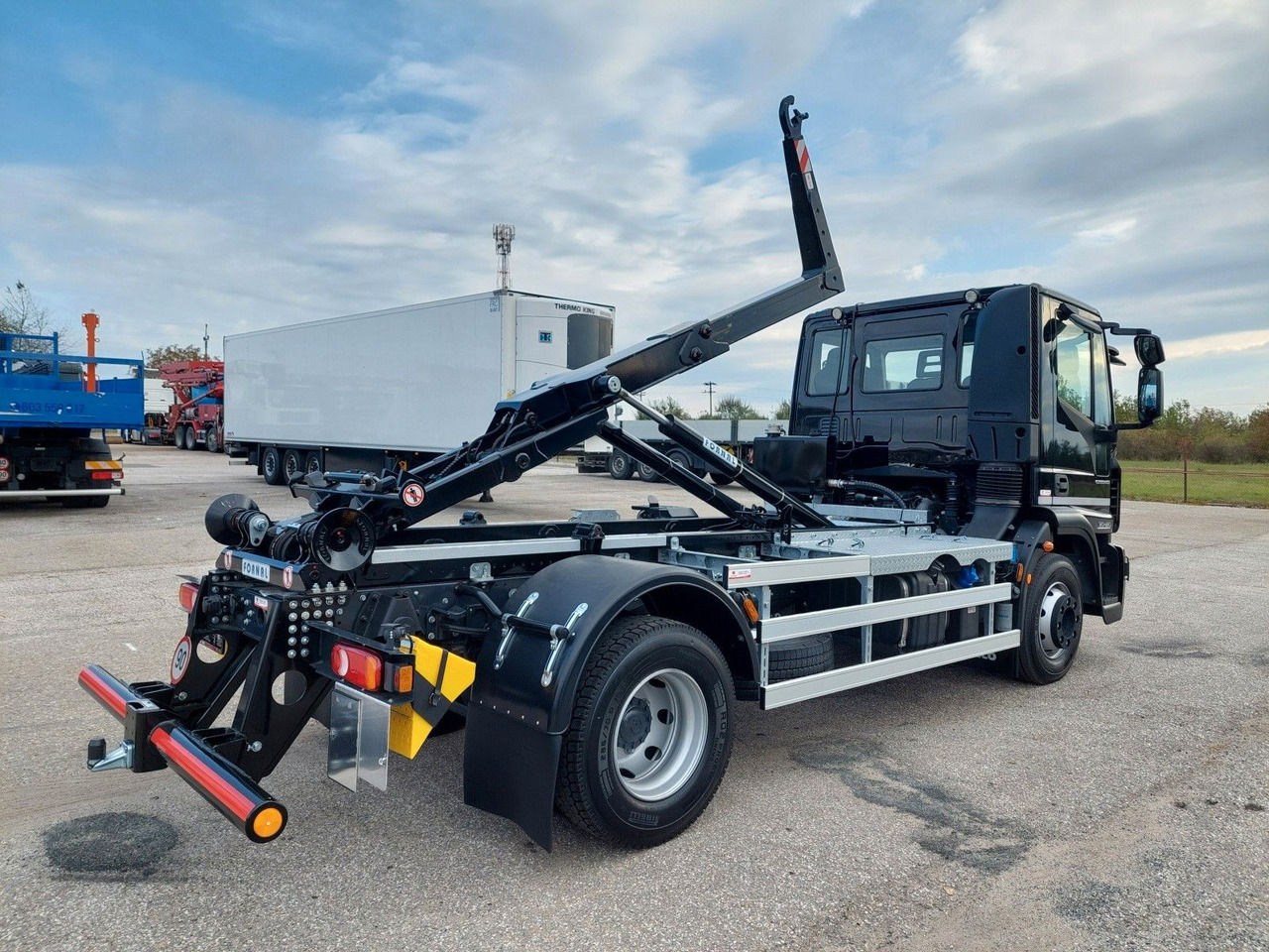 Iveco Eurocargo 120E22 - SOFORT verfügbar - Kamion vetëngarkues: foto 4 Iveco Eurocargo 120E22 - SOFORT verfügbar - Kamion vetëngarkues: foto 4