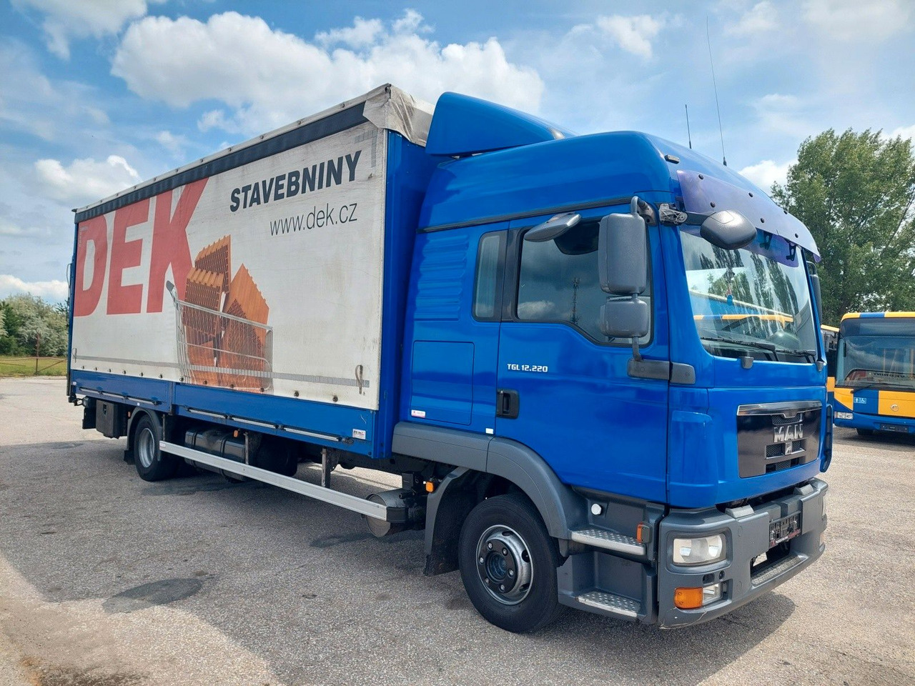 MAN TGL 12.220 4X2 BL Edscha - Kamion me tendë: foto 2 MAN TGL 12.220 4X2 BL Edscha - Kamion me tendë: foto 2