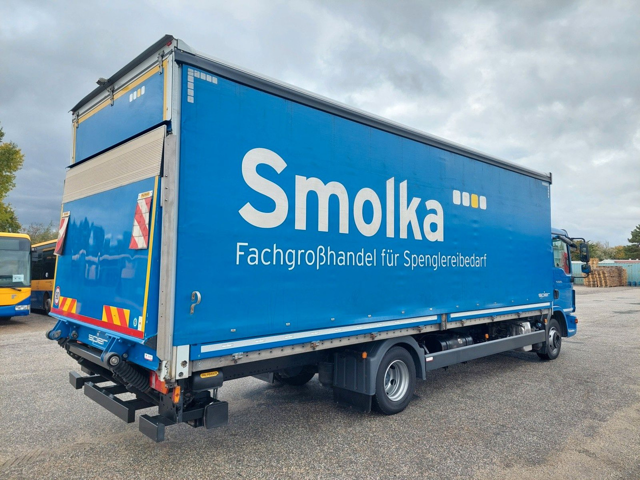 MAN TGL 12.250 BL 4x2 - Kamion me tendë: foto 4 MAN TGL 12.250 BL 4x2 - Kamion me tendë: foto 4