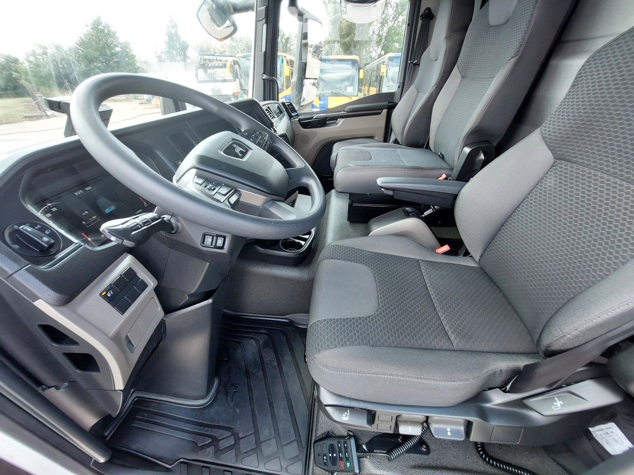 Kamion vagonetë MAN TGL 12.250 BL CH 4x2 LBW 17 Palleten: foto 16