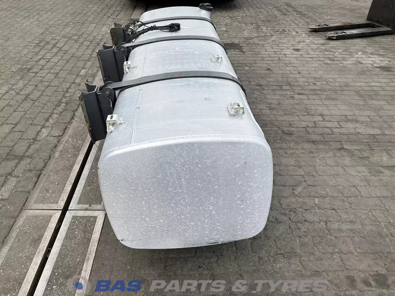 DAF Brandstoftank DAF 790 Liter 1921146 - Serbatori i karburantit për Kamioni: foto 4 DAF Brandstoftank DAF 790 Liter 1921146 - Serbatori i karburantit për Kamioni: foto 4