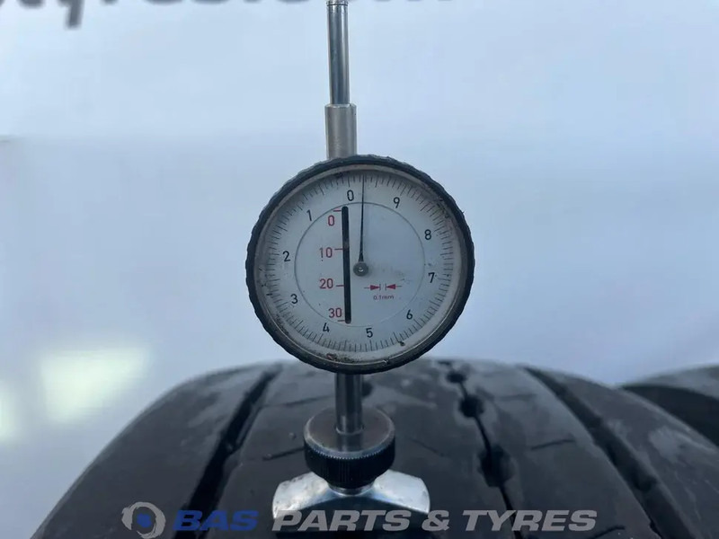 Goodyear Goodyear 315/70R22.5 FUELMAX S G2 156/150 M+S 3PMSF gebruikte set - Gomë për Kamioni: foto 3 Goodyear Goodyear 315/70R22.5 FUELMAX S G2 156/150 M+S 3PMSF gebruikte set - Gomë për Kamioni: foto 3