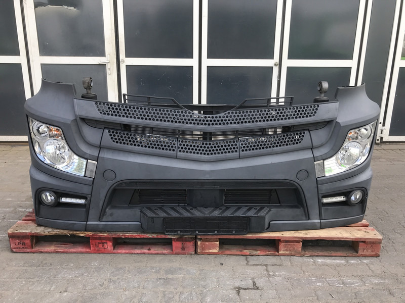 Mercedes-Benz Actros MP4 Bumper Mercedes A 961 310 15 227284 - Parakolp për Kamioni: foto 1 Mercedes-Benz Actros MP4 Bumper Mercedes A 961 310 15 227284 - Parakolp për Kamioni: foto 1