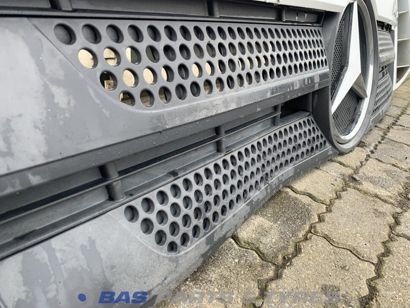 Mercedes-Benz Actros MP4 - Grilë për Kamioni: foto 4 Mercedes-Benz Actros MP4 - Grilë për Kamioni: foto 4
