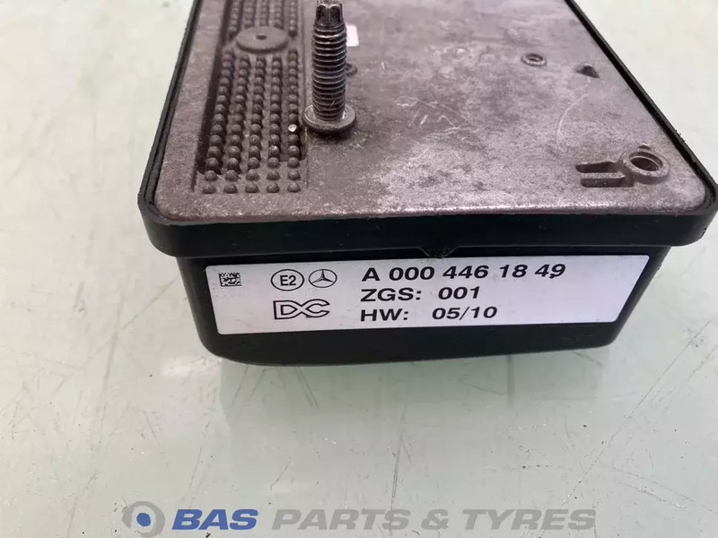 Mercedes-Benz Afstandsradar Mercedes A 000 446 18 49 - ECU për Kamioni: foto 3 Mercedes-Benz Afstandsradar Mercedes A 000 446 18 49 - ECU për Kamioni: foto 3