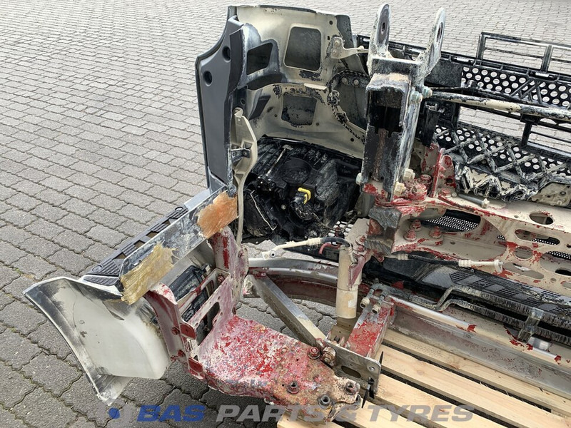 Mercedes-Benz Antos MP4 Bumper Mercedes A 960 880 90 72 - Parakolp për Kamioni: foto 4 Mercedes-Benz Antos MP4 Bumper Mercedes A 960 880 90 72 - Parakolp për Kamioni: foto 4