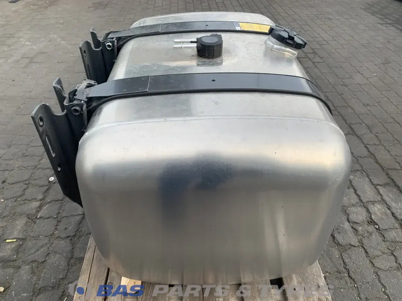 Mercedes-Benz - Serbatori i karburantit për Kamioni: foto 4 Mercedes-Benz - Serbatori i karburantit për Kamioni: foto 4