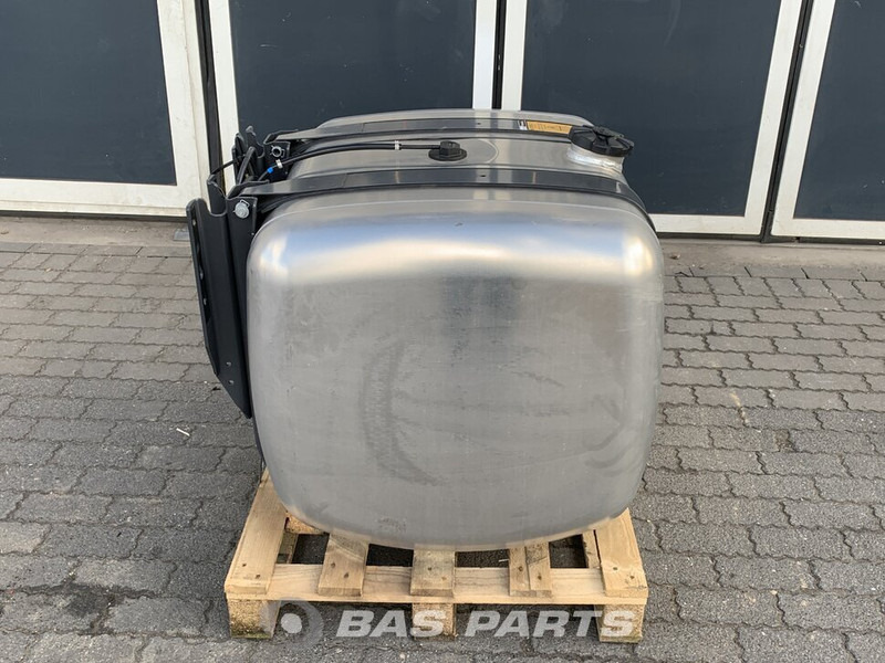 Mercedes-Benz - Serbatori i karburantit për Kamioni: foto 4 Mercedes-Benz - Serbatori i karburantit për Kamioni: foto 4