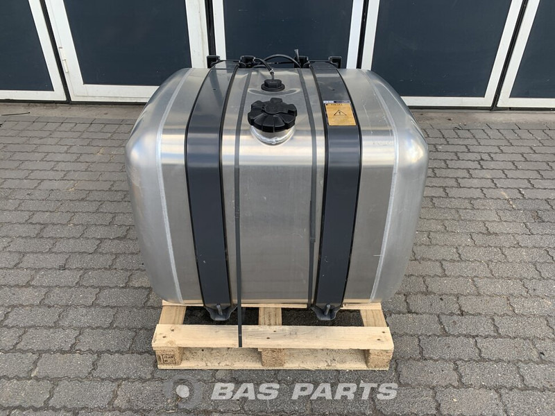 Mercedes-Benz - Serbatori i karburantit për Kamioni: foto 1 Mercedes-Benz - Serbatori i karburantit për Kamioni: foto 1
