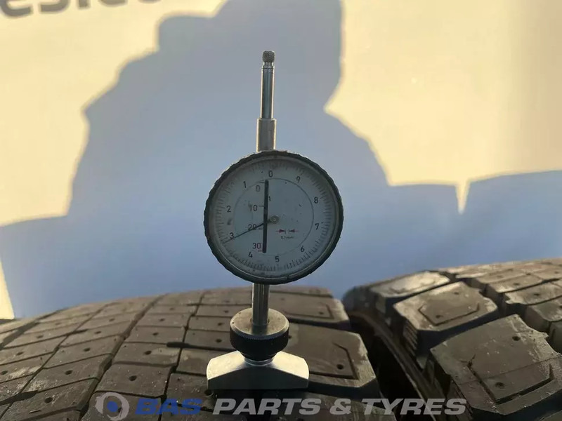 Michelin Michelin 315/60R22.5 X Line Energy D 152/148 M+S 3PMSF gebruikte set - Gomë për Kamioni: foto 3 Michelin Michelin 315/60R22.5 X Line Energy D 152/148 M+S 3PMSF gebruikte set - Gomë për Kamioni: foto 3