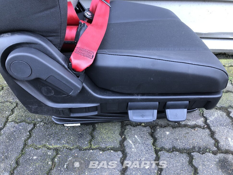 Renault D-Serie Bijrijdersstoel Renault 7482514739 - Ndenjësja për Kamioni: foto 5 Renault D-Serie Bijrijdersstoel Renault 7482514739 - Ndenjësja për Kamioni: foto 5