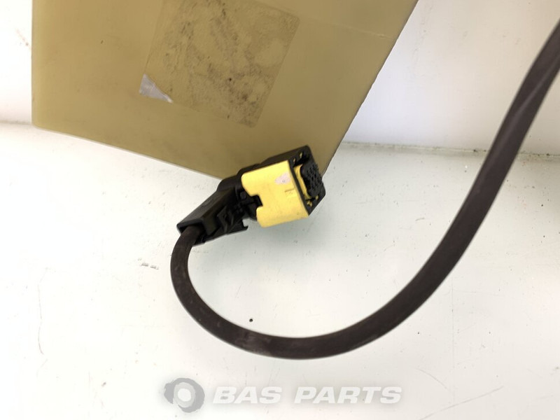 Renault T-Serie Koelventilator Renault 7421990517 - Ventilatori për Kamioni: foto 3 Renault T-Serie Koelventilator Renault 7421990517 - Ventilatori për Kamioni: foto 3