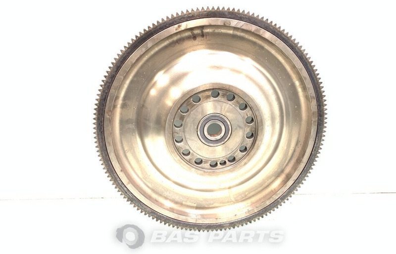 Renault T-Serie Vliegwiel Renault 7421630898 - Volanti për Kamioni: foto 2 Renault T-Serie Vliegwiel Renault 7421630898 - Volanti për Kamioni: foto 2