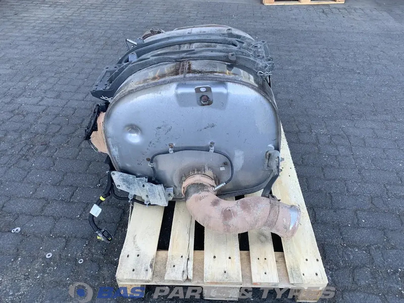 Renault Uitlaatdemper Renault 7422495990 - Zhurmëmbytësi për Kamioni: foto 2 Renault Uitlaatdemper Renault 7422495990 - Zhurmëmbytësi për Kamioni: foto 2