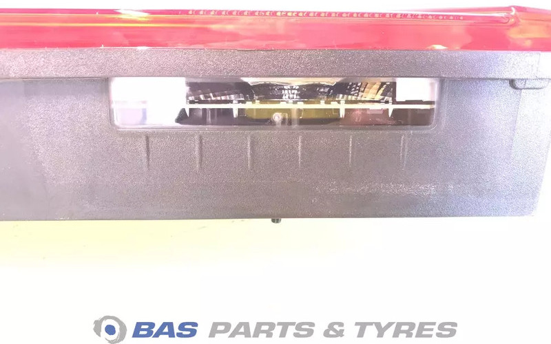 Scania Achterlicht gecomb. links Links Scania 2860829 - Dritat e pasme për Kamioni: foto 3 Scania Achterlicht gecomb. links Links Scania 2860829 - Dritat e pasme për Kamioni: foto 3