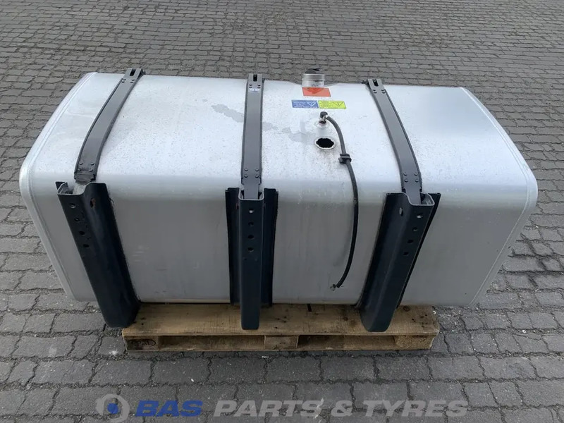 Scania Brandstoftank Scania 600 Liter 1871191 - Serbatori i karburantit për Kamioni: foto 3 Scania Brandstoftank Scania 600 Liter 1871191 - Serbatori i karburantit për Kamioni: foto 3