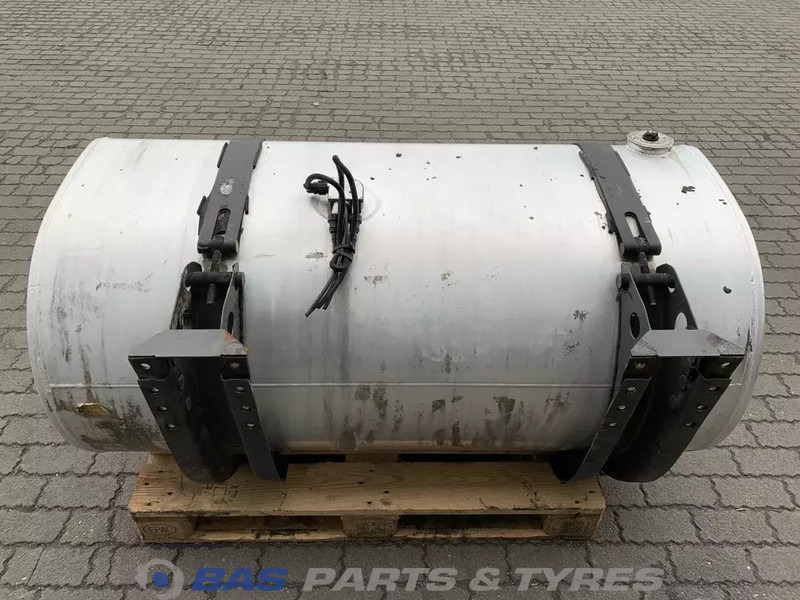 Volvo Brandstoftank Volvo 610 Liter G0000172 - Serbatori i karburantit për Kamioni: foto 3 Volvo Brandstoftank Volvo 610 Liter G0000172 - Serbatori i karburantit për Kamioni: foto 3