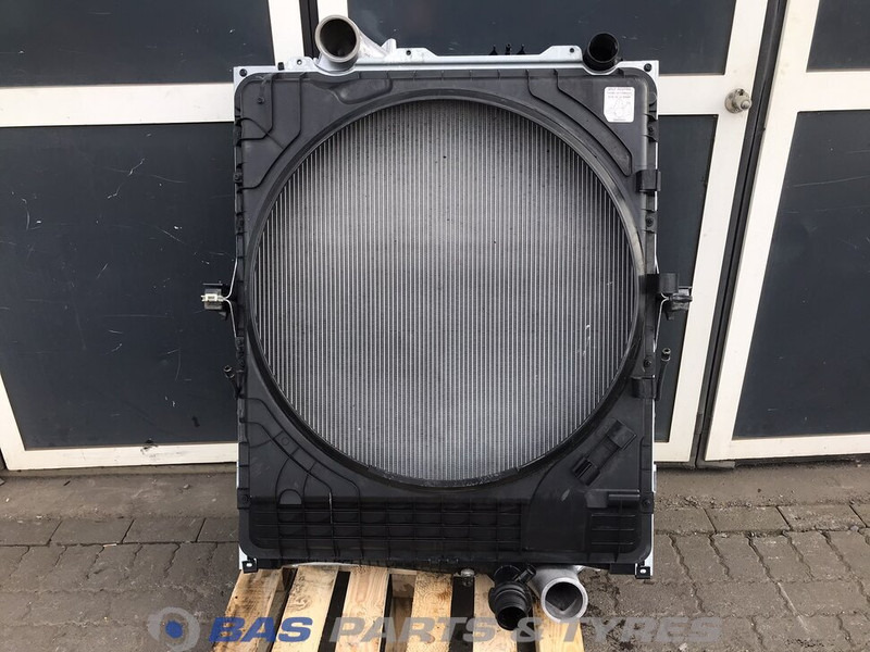 Volvo FH4 - Radiatori për Kamioni: foto 1 Volvo FH4 - Radiatori për Kamioni: foto 1