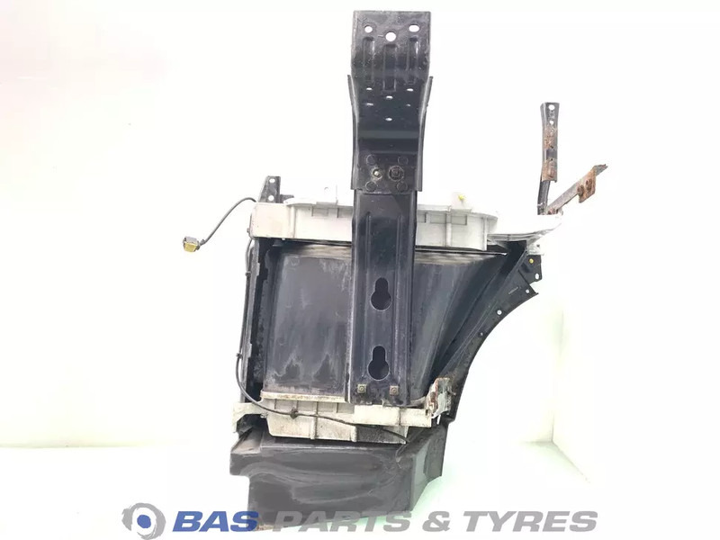 Volvo FH4 Opstap Links Volvo 82144986 - Trupi dhe të jashtme për Kamioni: foto 2 Volvo FH4 Opstap Links Volvo 82144986 - Trupi dhe të jashtme për Kamioni: foto 2