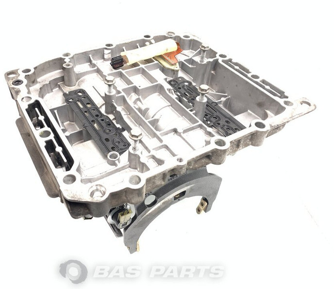 Volvo Versnellingsbakdeksel Volvo 21244590 - Kutia e marsheve për Kamioni: foto 1 Volvo Versnellingsbakdeksel Volvo 21244590 - Kutia e marsheve për Kamioni: foto 1