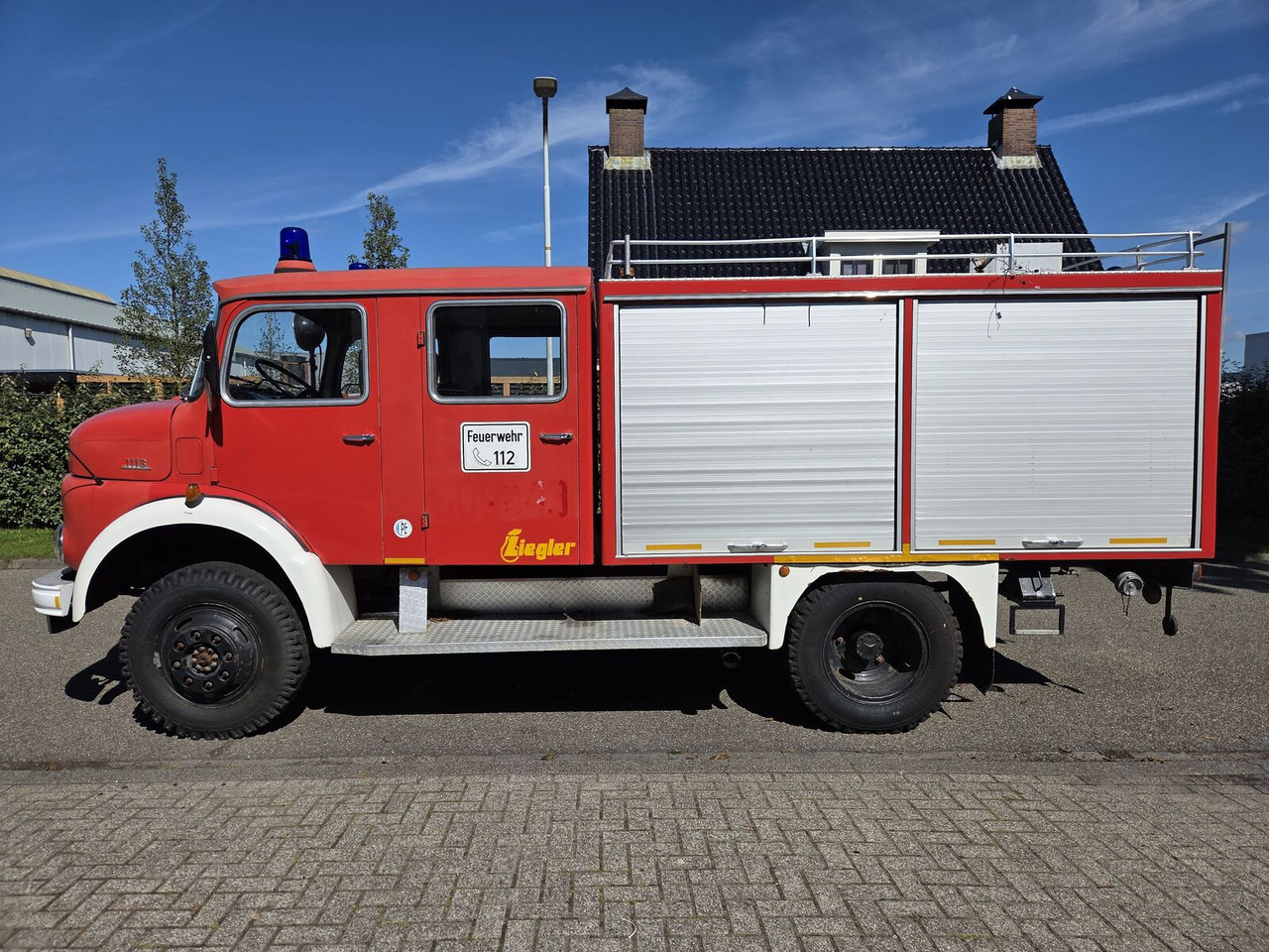 Mercedes-Benz LAF 1113 B 4X4 Turbo Diesel (170 PK) brandweerwagen - Zjarrfikëse: foto 1 Mercedes-Benz LAF 1113 B 4X4 Turbo Diesel (170 PK) brandweerwagen - Zjarrfikëse: foto 1