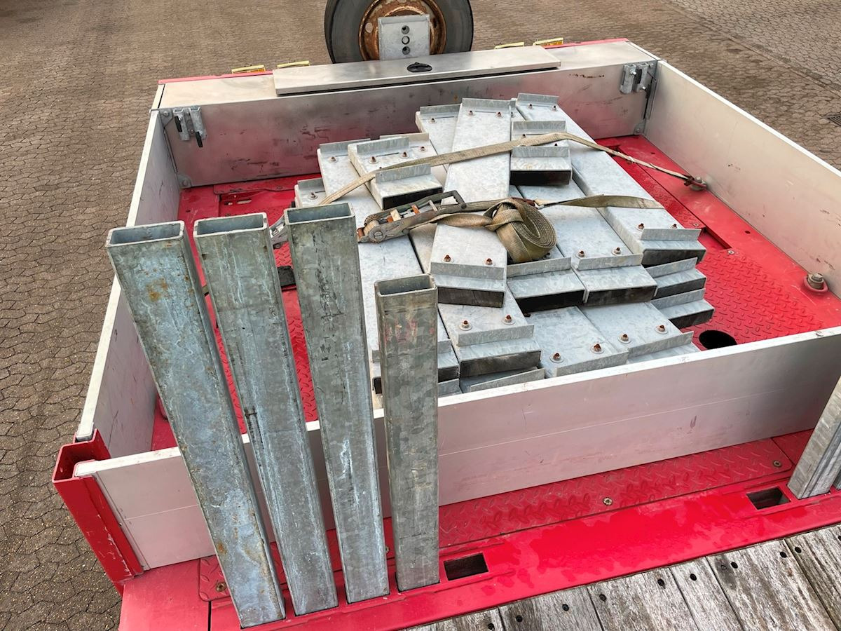 Gjysmë rimorkio me plan ngarkimi të ulët Faymonville F-S46-1AAB: foto 14 Gjysmë rimorkio me plan ngarkimi të ulët Faymonville F-S46-1AAB: foto 14