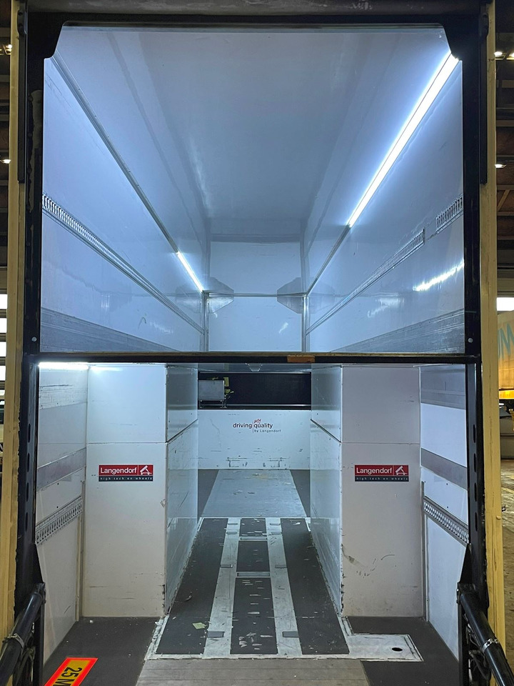 Langendorf Dobbeltstock - Gjysmë rimorkio me vagonetë të mbyllur: foto 5 Langendorf Dobbeltstock - Gjysmë rimorkio me vagonetë të mbyllur: foto 5