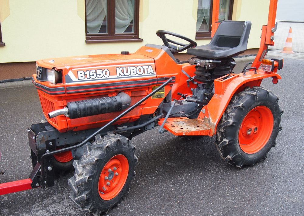 Ciągnik Kubota B1550 1994 traktorek KUBOTA 4x4 19KM - Traktor: foto 1 Ciągnik Kubota B1550 1994 traktorek KUBOTA 4x4 19KM - Traktor: foto 1