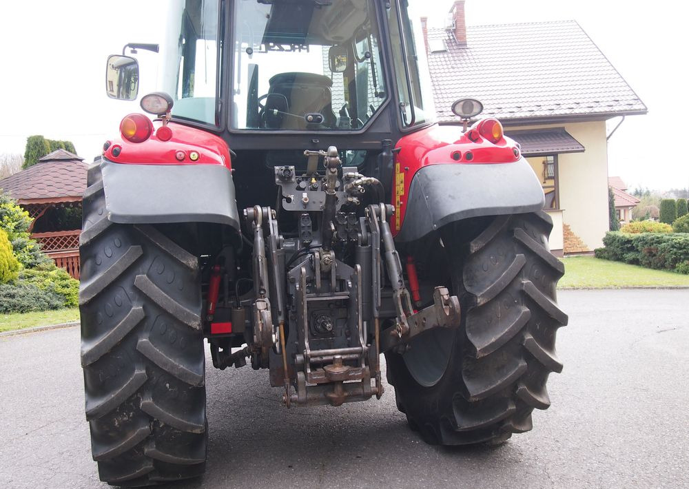 Ciągnik Massey Ferguson MF 6455 Dyna6 2013 Ciągnik Massey Ferguson 6455+TUZ - Traktor: foto 5 Ciągnik Massey Ferguson MF 6455 Dyna6 2013 Ciągnik Massey Ferguson 6455+TUZ - Traktor: foto 5