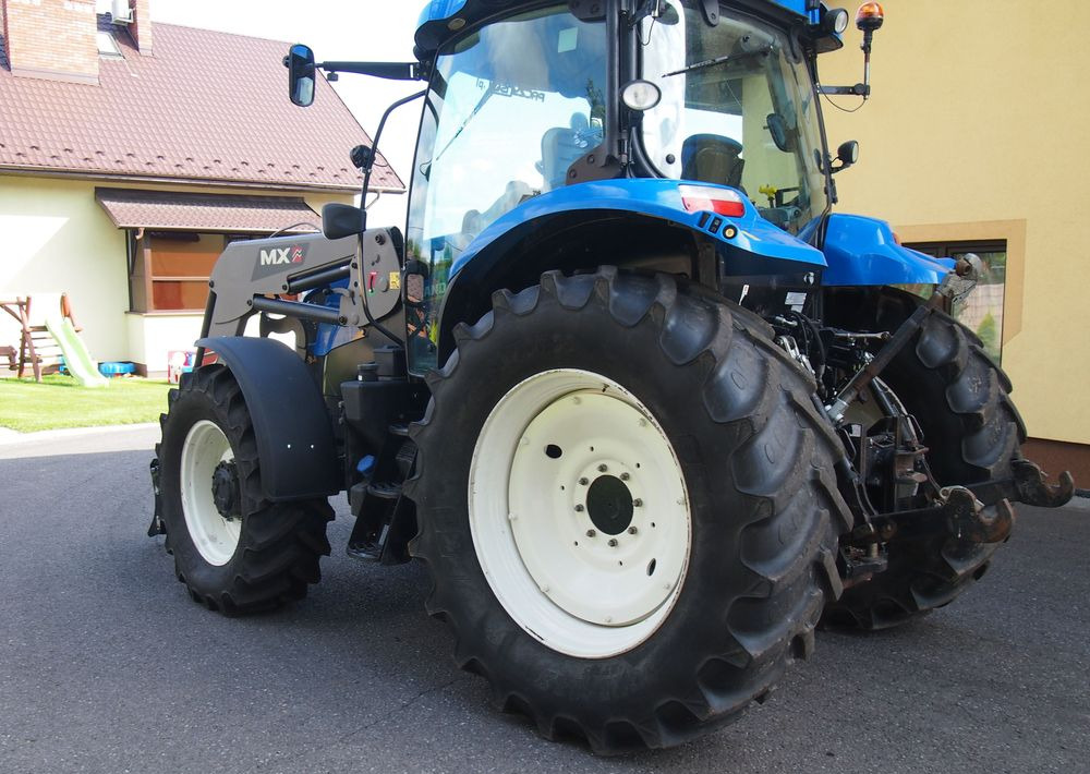 Ciągnik New Holland NH T6.140 2016 New Holland z Ładowaczem czołowym TUR - Traktor: foto 4 Ciągnik New Holland NH T6.140 2016 New Holland z Ładowaczem czołowym TUR - Traktor: foto 4