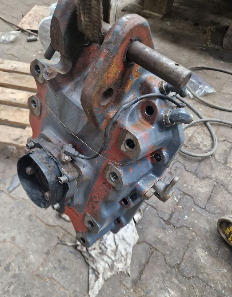 Części do Ciągnika New Holland NH TM, M Kompletna Obudowa WOM New Holland TM120,TM130,TM140,TM155,Case MXM 120, - Transmisioni për Makineri bujqësore: foto 5 Części do Ciągnika New Holland NH TM, M Kompletna Obudowa WOM New Holland TM120,TM130,TM140,TM155,Case MXM 120, - Transmisioni për Makineri bujqësore: foto 5