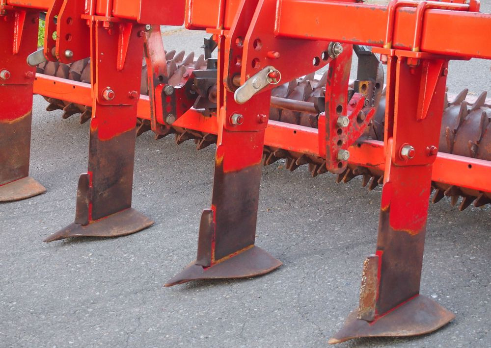 Głębosz Demblon 2008 - Plug për punime të thella: foto 3 Głębosz Demblon 2008 - Plug për punime të thella: foto 3