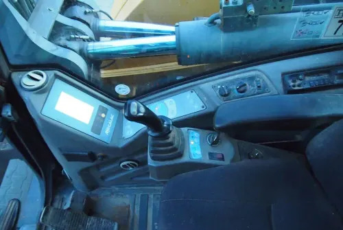 Ekskavator me zinxhirë Koparka gąsienicowa Mecalac MC 714 2009 Koparka Mecalac: foto 11